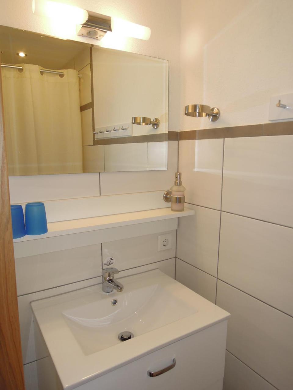 Salvesenheim Apartment Таренц Екстериор снимка